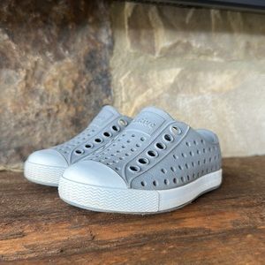 Native Size 4 Boys